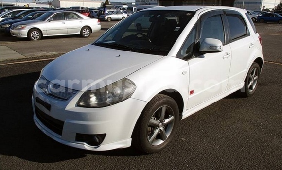 Nunua Ilio tumika Suzuki SX4 Nyeupe Gari ndani ya Beitbridge nchini Matabeleland Kusini Nunua Ilio tumika Suzuki SX4 Nyeupe Gari ndani ya Beitbridge nchini Matabeleland Kusini