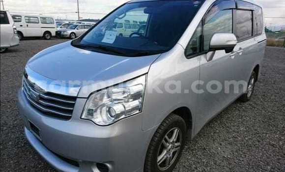 Tenga Tsaru Toyota Noah Sirivha Mota in Beitbridge in Matabeleland South Tenga Tsaru Toyota Noah Sirivha Mota in Beitbridge in Matabeleland South