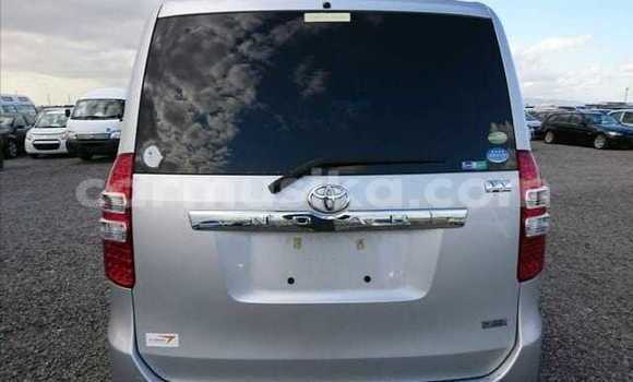 Tenga Tsaru Toyota Noah Sirivha Mota in Beitbridge in Matabeleland South Tenga Tsaru Toyota Noah Sirivha Mota in Beitbridge in Matabeleland South