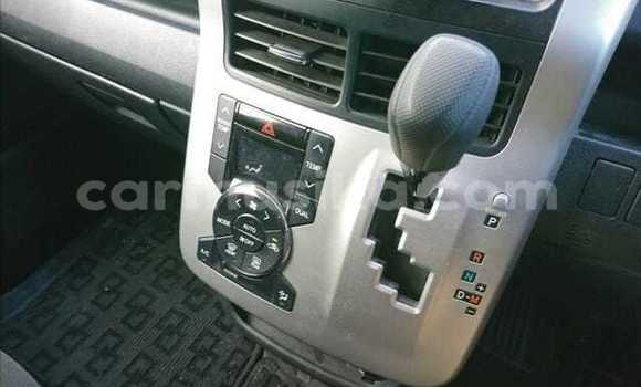 Tenga Tsaru Toyota Noah Sirivha Mota in Beitbridge in Matabeleland South Tenga Tsaru Toyota Noah Sirivha Mota in Beitbridge in Matabeleland South