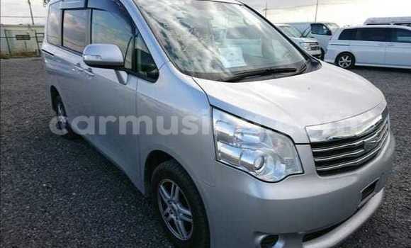 Tenga Tsaru Toyota Noah Sirivha Mota in Beitbridge in Matabeleland South Tenga Tsaru Toyota Noah Sirivha Mota in Beitbridge in Matabeleland South