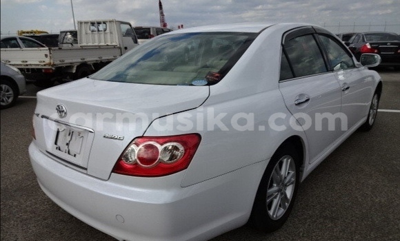 Tenga Tsaru Toyota Mark X Chena Mota in Beitbridge in Matabeleland South Tenga Tsaru Toyota Mark X Chena Mota in Beitbridge in Matabeleland South