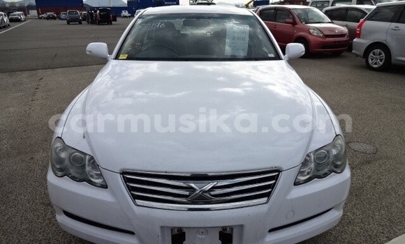 Tenga Tsaru Toyota Mark X Chena Mota in Beitbridge in Matabeleland South Tenga Tsaru Toyota Mark X Chena Mota in Beitbridge in Matabeleland South