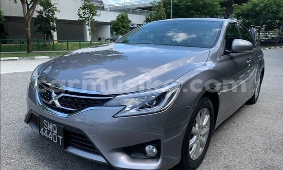 Buy Used Toyota Mark X Silver Car in Beitbridge in Matabeleland South
