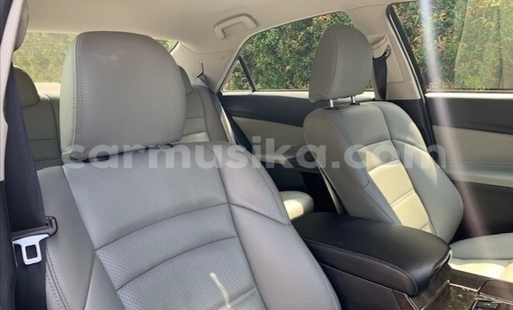 Tenga Tsaru Toyota Mark X Sirivha Mota in Beitbridge in Matabeleland South Tenga Tsaru Toyota Mark X Sirivha Mota in Beitbridge in Matabeleland South