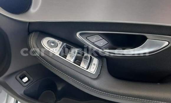 Buy Used Mercedes‒Benz C-klasse Silver Car in Beitbridge in Matabeleland South Buy Used Mercedes‒Benz C-klasse Silver Car in Beitbridge in Matabeleland South