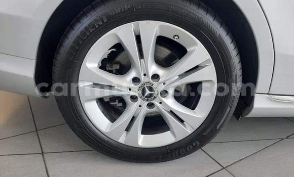 Buy Used Mercedes‒Benz C-klasse Silver Car in Beitbridge in Matabeleland South Buy Used Mercedes‒Benz C-klasse Silver Car in Beitbridge in Matabeleland South