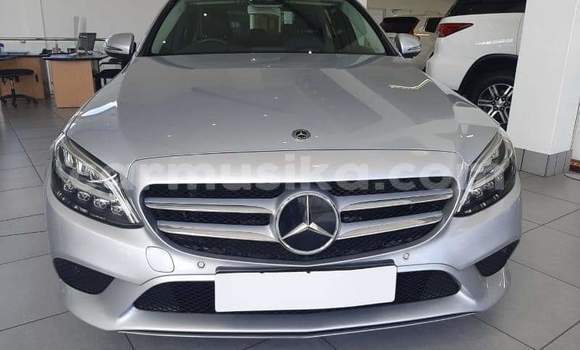 Buy Used Mercedes‒Benz C-klasse Silver Car in Beitbridge in Matabeleland South Buy Used Mercedes‒Benz C-klasse Silver Car in Beitbridge in Matabeleland South