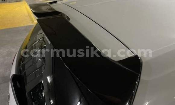 Acheter Occasion Voiture Volkswagen Polo GTI Blanc à Beitbridge, Matabeleland South Acheter Occasion Voiture Volkswagen Polo GTI Blanc à Beitbridge, Matabeleland South