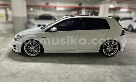Acheter Occasion Voiture Volkswagen Polo GTI Blanc à Beitbridge, Matabeleland South Acheter Occasion Voiture Volkswagen Polo GTI Blanc à Beitbridge, Matabeleland South