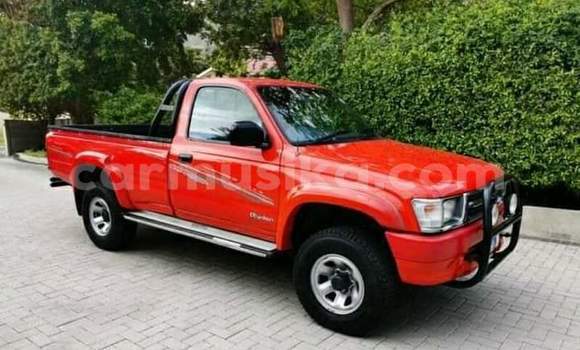 Tenga Tsaru Toyota Hilux Tsvuku Mota in Beitbridge in Matabeleland South Tenga Tsaru Toyota Hilux Tsvuku Mota in Beitbridge in Matabeleland South