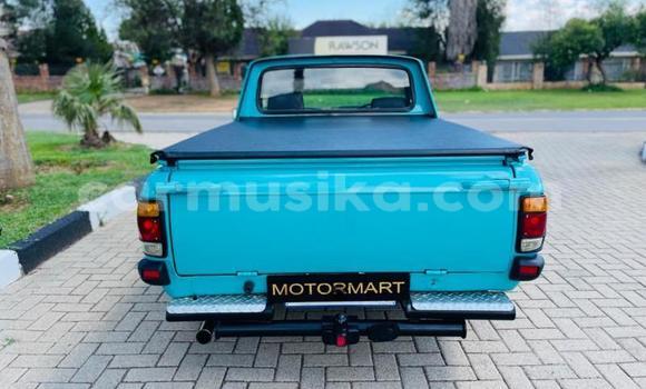 Acheter Occasion Voiture Nissan Pickup Bleu à Beitbridge, Matabeleland South Acheter Occasion Voiture Nissan Pickup Bleu à Beitbridge, Matabeleland South