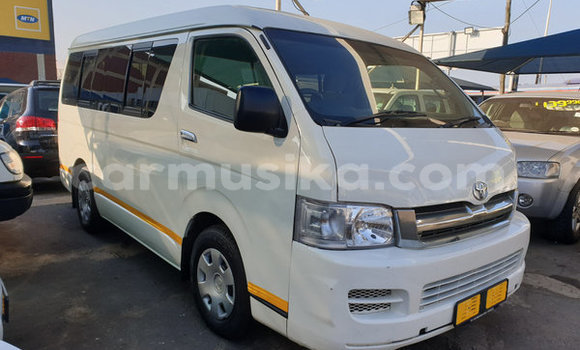 Tenga Tsaru Toyota 2000GT Chena Mota in Beitbridge in Matabeleland South Tenga Tsaru Toyota 2000GT Chena Mota in Beitbridge in Matabeleland South