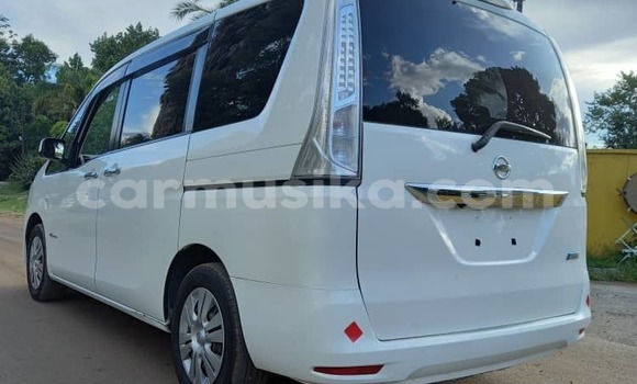 Tenga Tsaru Nissan Serena Chena Mota in Harare in Harare Tenga Tsaru Nissan Serena Chena Mota in Harare in Harare