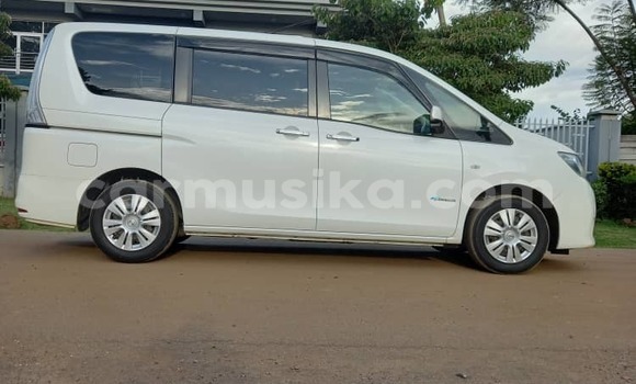 Tenga Tsaru Nissan Serena Chena Mota in Harare in Harare Tenga Tsaru Nissan Serena Chena Mota in Harare in Harare