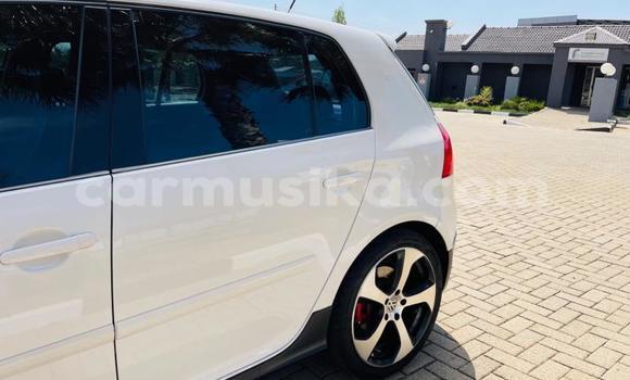 Buy Used Volkswagen Golf GTI White Car in Beitbridge in Matabeleland South Buy Used Volkswagen Golf GTI White Car in Beitbridge in Matabeleland South