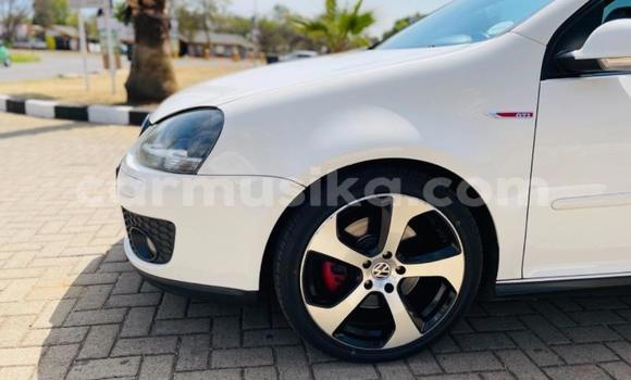 Buy Used Volkswagen Golf GTI White Car in Beitbridge in Matabeleland South Buy Used Volkswagen Golf GTI White Car in Beitbridge in Matabeleland South