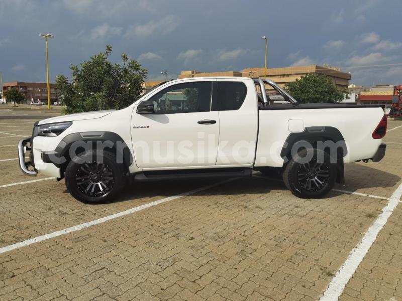 Big with watermark toyota hilux matabeleland south beitbridge 27848