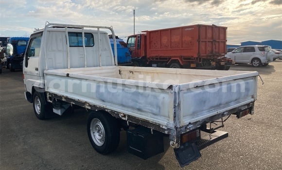 Acheter Occasion Utilitaire Toyota Dyna Blanc à Beitbridge, Matabeleland South Acheter Occasion Utilitaire Toyota Dyna Blanc à Beitbridge, Matabeleland South