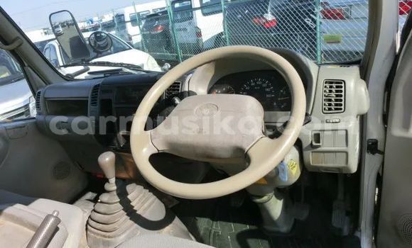 Acheter Occasion Utilitaire Toyota Dyna Blanc à Beitbridge, Matabeleland South Acheter Occasion Utilitaire Toyota Dyna Blanc à Beitbridge, Matabeleland South