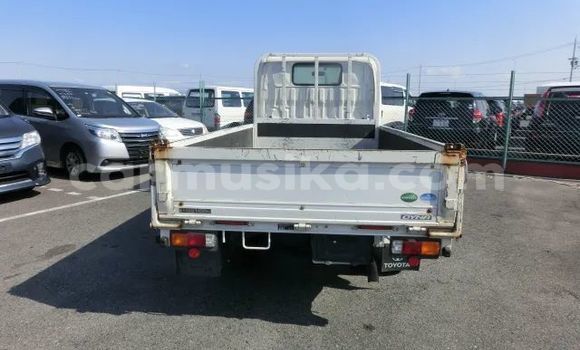 Acheter Occasion Utilitaire Toyota Dyna Blanc à Beitbridge, Matabeleland South Acheter Occasion Utilitaire Toyota Dyna Blanc à Beitbridge, Matabeleland South