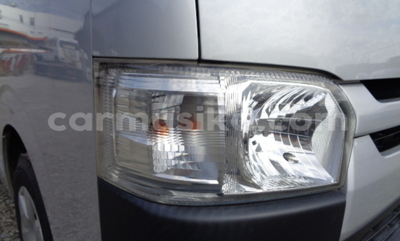 Acheter Occasion Voiture Toyota Hiace Gris à Beitbridge, Matabeleland South Acheter Occasion Voiture Toyota Hiace Gris à Beitbridge, Matabeleland South