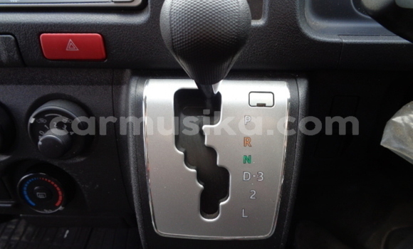 Acheter Occasion Voiture Toyota Hiace Gris à Beitbridge, Matabeleland South Acheter Occasion Voiture Toyota Hiace Gris à Beitbridge, Matabeleland South