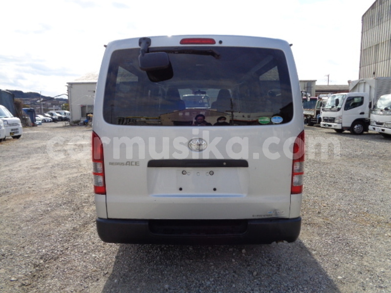 Big with watermark toyota hiace matabeleland south beitbridge 27852