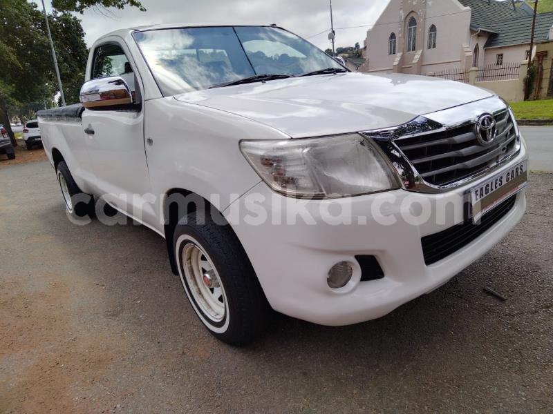 Big with watermark toyota hilux matabeleland south beitbridge 27855