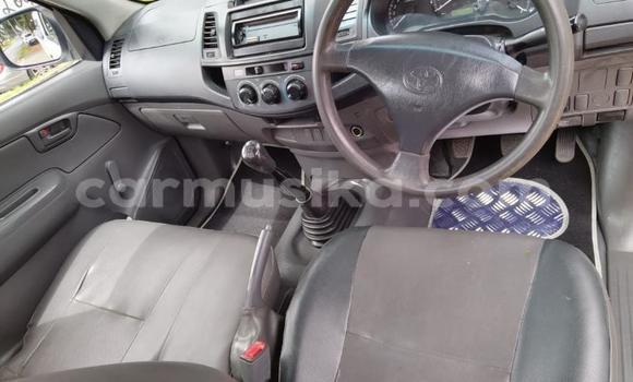 Buy Used Toyota Hilux White Car in Beitbridge in Matabeleland South Buy Used Toyota Hilux White Car in Beitbridge in Matabeleland South