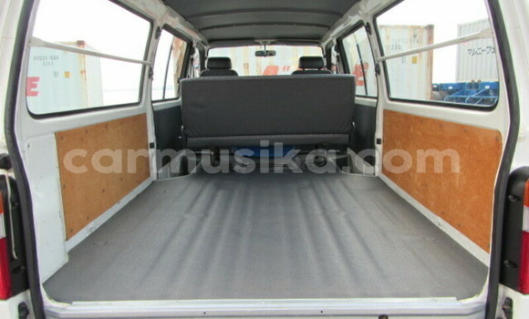 Tenga Tsaru Toyota Hiace Chena Mota in Beitbridge in Matabeleland South Tenga Tsaru Toyota Hiace Chena Mota in Beitbridge in Matabeleland South