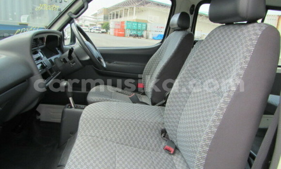 Tenga Tsaru Toyota Hiace Chena Mota in Beitbridge in Matabeleland South Tenga Tsaru Toyota Hiace Chena Mota in Beitbridge in Matabeleland South