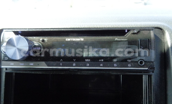 Buy Used Toyota Hiace White Car in Beitbridge in Matabeleland South Buy Used Toyota Hiace White Car in Beitbridge in Matabeleland South