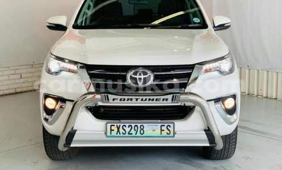Acheter Occasion Voiture Toyota Fortuner Blanc à Beitbridge, Matabeleland South Acheter Occasion Voiture Toyota Fortuner Blanc à Beitbridge, Matabeleland South