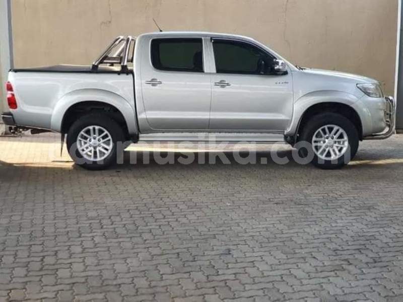 Big with watermark toyota hilux matabeleland south beitbridge 27864