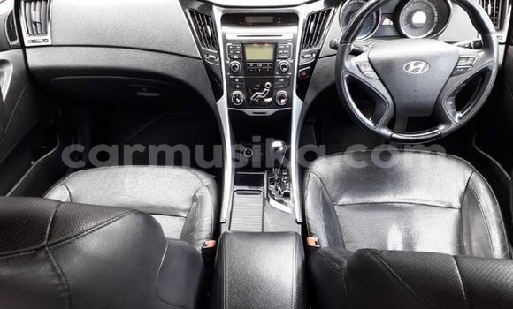 Acheter Occasion Voiture Hyundai Sonata Gris à Beitbridge, Matabeleland South Acheter Occasion Voiture Hyundai Sonata Gris à Beitbridge, Matabeleland South