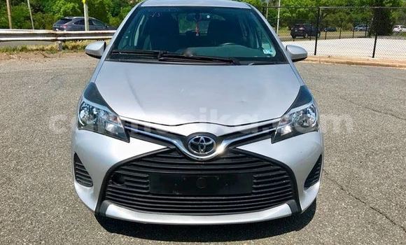 Nunua Ilio tumika Toyota Yaris Fedha Gari ndani ya Victoria Falls nchini Matabeleland Kaskazini Nunua Ilio tumika Toyota Yaris Fedha Gari ndani ya Victoria Falls nchini Matabeleland Kaskazini