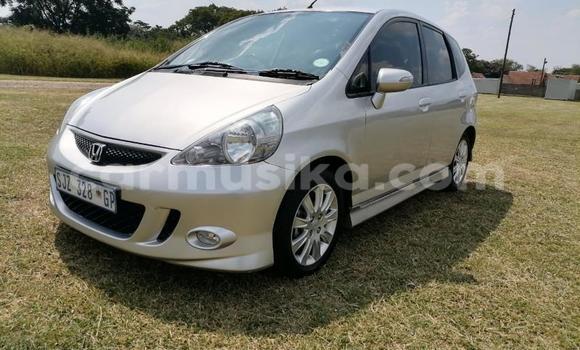 Buy Used Honda Jazz Silver Car in Beitbridge in Matabeleland South Buy Used Honda Jazz Silver Car in Beitbridge in Matabeleland South