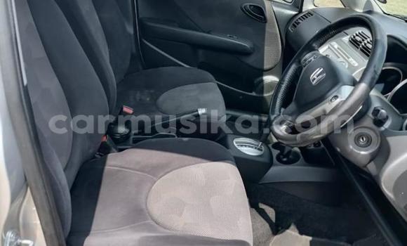 Buy Used Honda Jazz Silver Car in Beitbridge in Matabeleland South Buy Used Honda Jazz Silver Car in Beitbridge in Matabeleland South