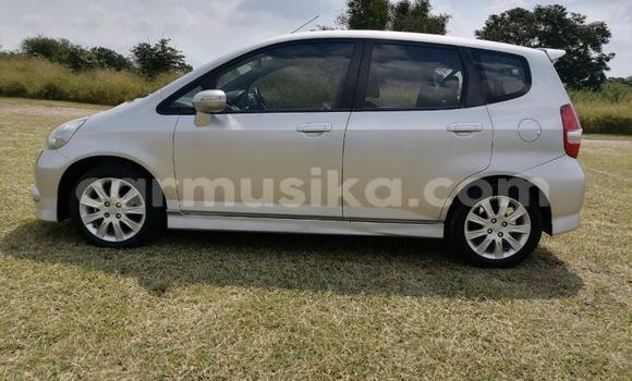 Buy Used Honda Jazz Silver Car in Beitbridge in Matabeleland South Buy Used Honda Jazz Silver Car in Beitbridge in Matabeleland South