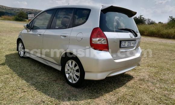 Buy Used Honda Jazz Silver Car in Beitbridge in Matabeleland South Buy Used Honda Jazz Silver Car in Beitbridge in Matabeleland South