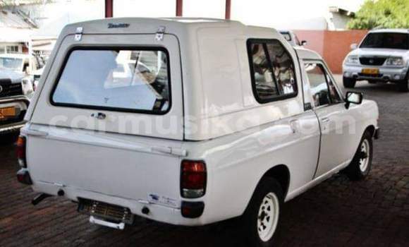 Acheter Occasion Voiture Nissan Pickup Blanc à Beitbridge, Matabeleland South Acheter Occasion Voiture Nissan Pickup Blanc à Beitbridge, Matabeleland South