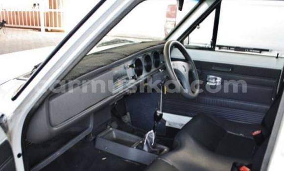 Acheter Occasion Voiture Nissan Pickup Blanc à Beitbridge, Matabeleland South Acheter Occasion Voiture Nissan Pickup Blanc à Beitbridge, Matabeleland South