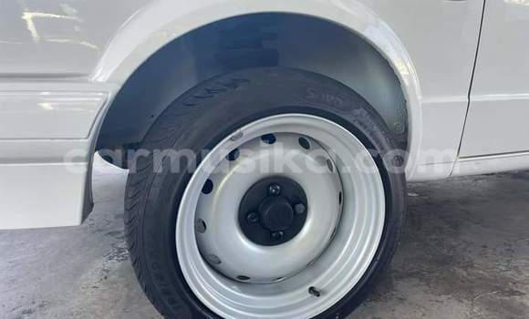 Nunua Ilio tumika Volkswagen Caddy Nyeupe Gari ndani ya Beitbridge nchini Matabeleland Kusini Nunua Ilio tumika Volkswagen Caddy Nyeupe Gari ndani ya Beitbridge nchini Matabeleland Kusini