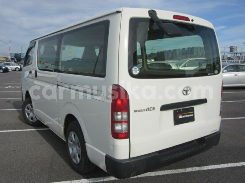 Big with watermark toyota hiace matabeleland south beitbridge 27886