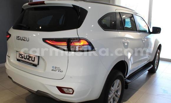 Tenga Tsaru Isuzu MU-X Chena Mota in Beitbridge in Matabeleland South Tenga Tsaru Isuzu MU-X Chena Mota in Beitbridge in Matabeleland South