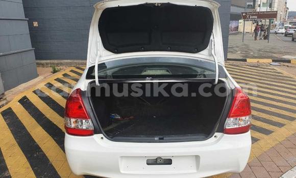 Buy Used Toyota Corolla White Car in Beitbridge in Matabeleland South Buy Used Toyota Corolla White Car in Beitbridge in Matabeleland South