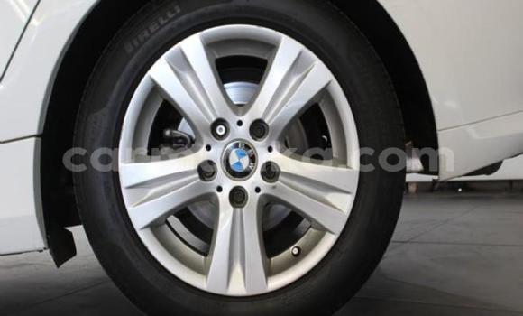 Acheter Occasion Voiture BMW 1-Series Blanc à Beitbridge, Matabeleland South Acheter Occasion Voiture BMW 1-Series Blanc à Beitbridge, Matabeleland South