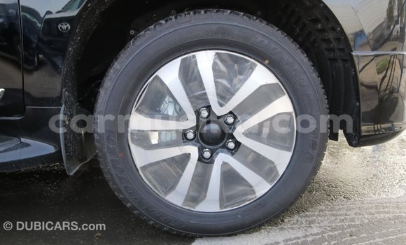 Acheter Import Voiture Toyota Land Cruiser Noir à Import - Dubai, Harare Acheter Import Voiture Toyota Land Cruiser Noir à Import - Dubai, Harare