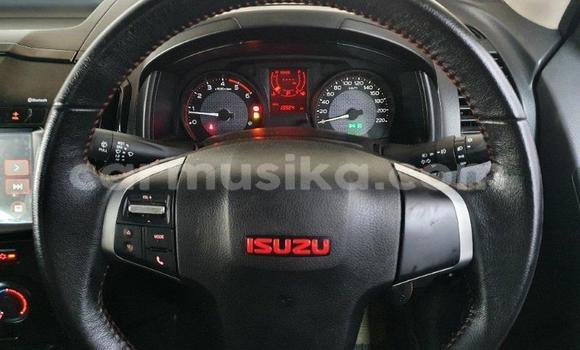 Tenga Tsaru Isuzu KB Tsvuku Mota in Beitbridge in Matabeleland South Tenga Tsaru Isuzu KB Tsvuku Mota in Beitbridge in Matabeleland South